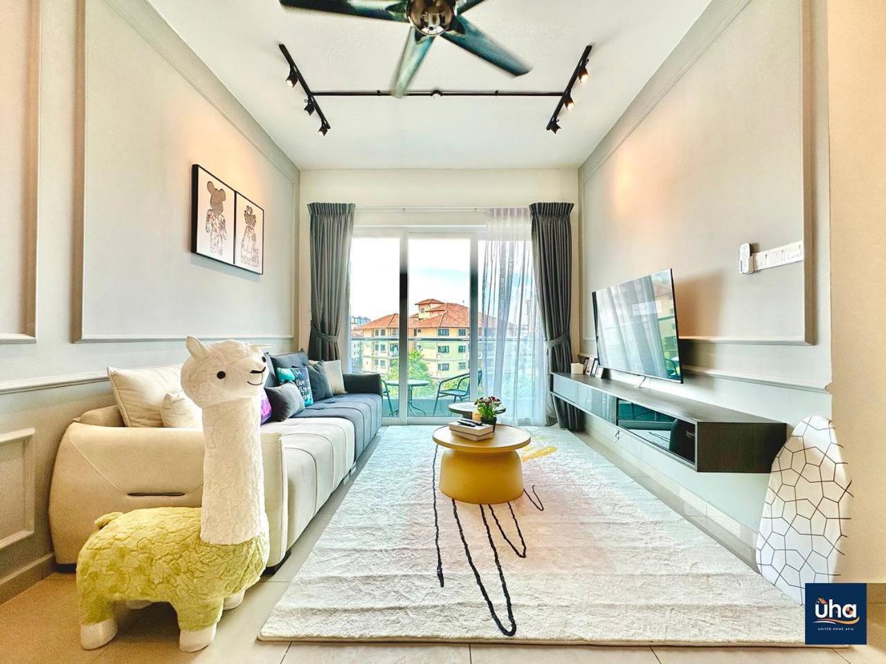 جوهر بهرو Seasons Luxury Apartment By Jk Home المظهر الخارجي الصورة