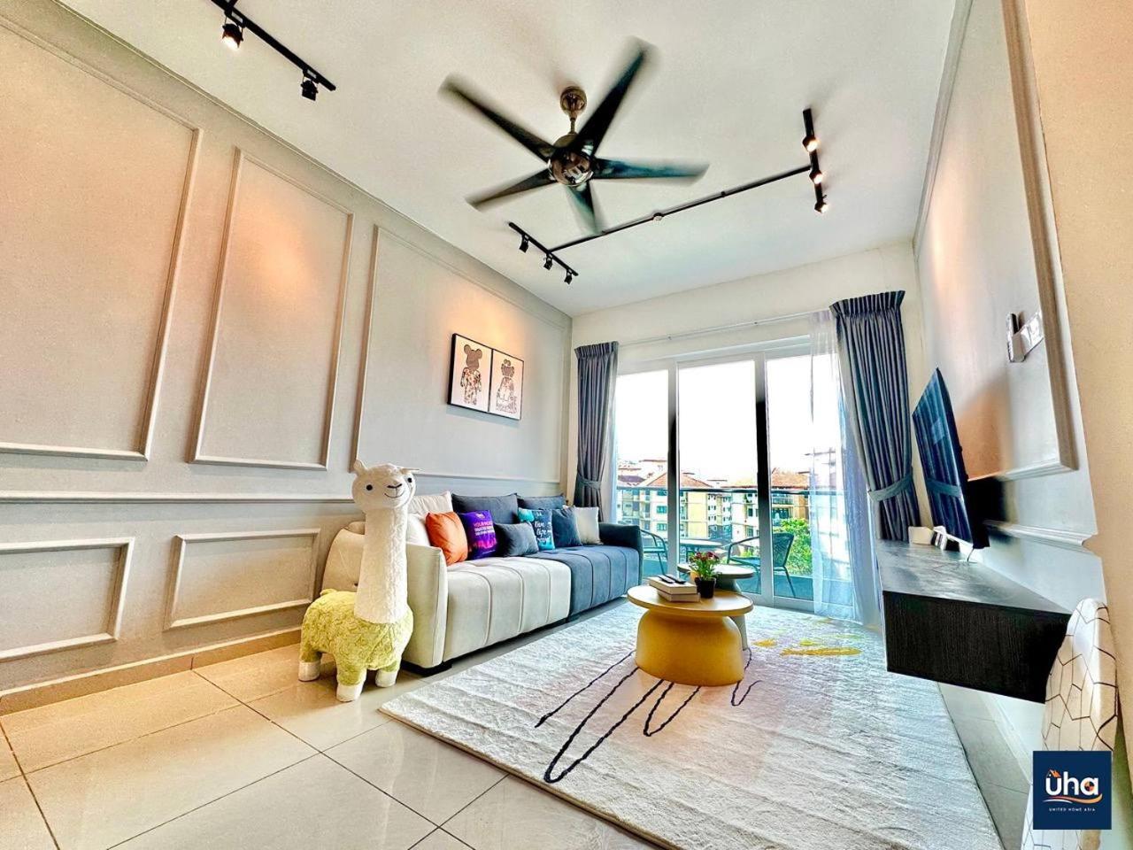 جوهر بهرو Seasons Luxury Apartment By Jk Home المظهر الخارجي الصورة